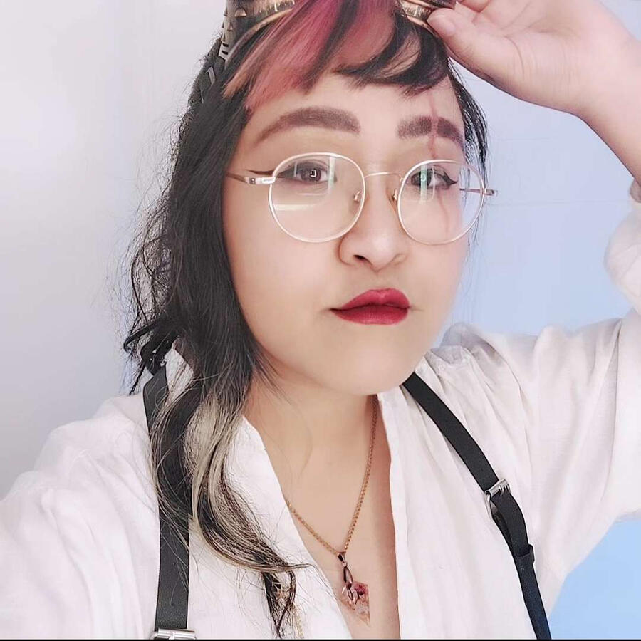 Toto headshot